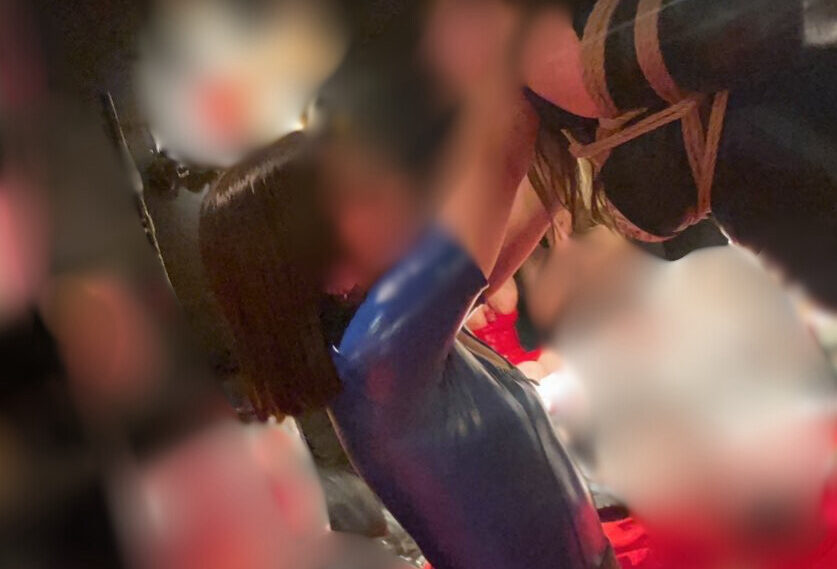 友情プレイを楽しむ綿来と藤野さん